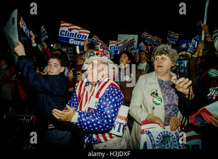 Canton, Ohio, USA, Octobre, 1992 Rassemblement pour la campagne démocrate William Clinton, Gouverneur de l'Arkansas Crédit : Mark Reinstein Banque D'Images