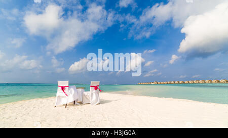 Amazing Beach salle de mariage. Vintage style. Belle arche de mariage sur la plage Banque D'Images