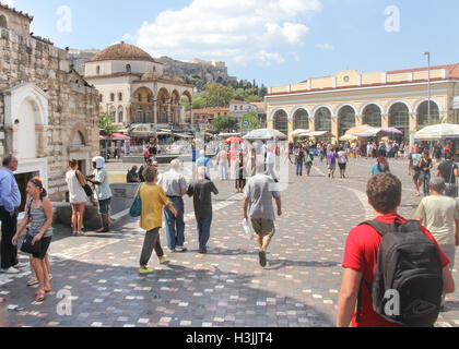 La place Monastiraki, le centre d'Athènes, Grèce. Banque D'Images