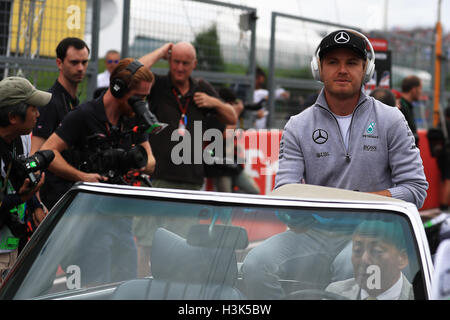 Circuit de Suzuka Suzuka, ville, préfecture de Mie, au Japon. 05Th Oct, 2018. Formula 1 Grand Prix du Japon le jour de la course. Nico Rosberg lors de la parade des pilotes. © Plus Sport Action/Alamy Live News Banque D'Images