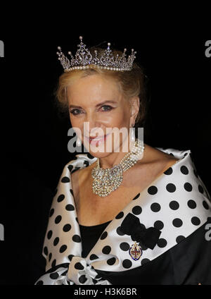 Tirana, Albanie. 09Th Oct, 2016. La princesse Michael de Kent l'arrivée pour le dîner au Palais Royal d'honneur de Mariage de S.A.R. le Prince Leka II de l'Abanians et Mlle Elia Zaharia, le 8 octobre 2016, Tirana, Albany 08-10- 2016 Photo : Albert Nieboer//Point de vue - pas de fil - SERVICE/dpa/Alamy Live News Banque D'Images