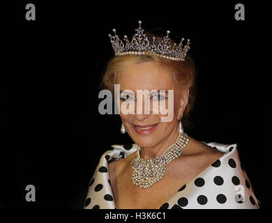 Tirana, Albanie. 09Th Oct, 2016. La princesse Michael de Kent l'arrivée pour le dîner au Palais Royal d'honneur de Mariage de S.A.R. le Prince Leka II de l'Abanians et Mlle Elia Zaharia, le 8 octobre 2016, Tirana, Albany 08-10- 2016 Photo : Albert Nieboer//Point de vue - pas de fil - SERVICE/dpa/Alamy Live News Banque D'Images