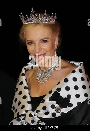 Tirana, Albanie. 09Th Oct, 2016. La princesse Michael de Kent l'arrivée pour le dîner au Palais Royal d'honneur de Mariage de S.A.R. le Prince Leka II de l'Abanians et Mlle Elia Zaharia, le 8 octobre 2016, Tirana, Albany 08-10- 2016 Photo : Albert Nieboer//Point de vue - pas de fil - SERVICE/dpa/Alamy Live News Banque D'Images