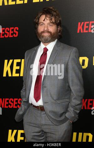 Los Angeles, CA, USA. 8 octobre 2016. Zach Galifianakis au niveau des arrivées pour SUIVRE LE JONESES Premiere, Los Angeles, CA, le 8 octobre 2016. © Priscille Grant/Everett Collection/Alamy Live News Banque D'Images