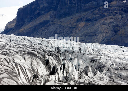 Fissures dans le parc national de Skaftafell glacier Vatnajokull en Islande Banque D'Images