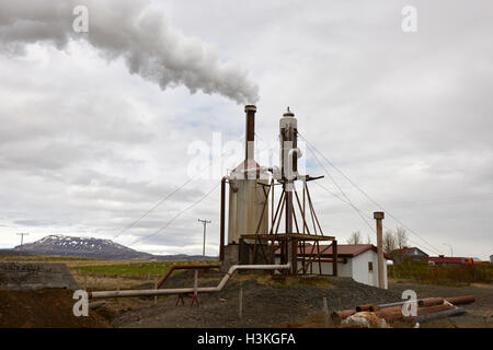 Petite collectivité rurale rurale du sud de l'usine d'énergie géothermique en Islande Banque D'Images