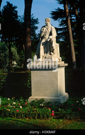 Italie, Latium, Rome, la Villa Borghese, de la statue de Lord Byron Banque D'Images