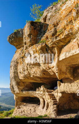 Des grottes à Tepe Kermen, Crimée Banque D'Images