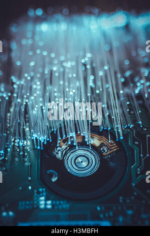 Sur le fil, la plaque de jetons avec des lumières à fibres optiques Banque D'Images