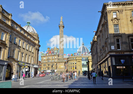 Grey's Monument de Grey Street dans le centre-ville de Newcastle Banque D'Images