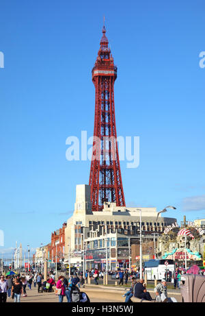 La célèbre tour de Blackpool, dans le Lancashire, Angleterre, RU Banque D'Images