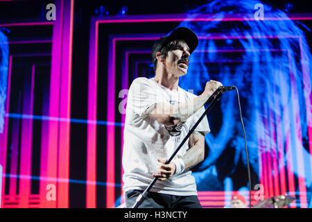 Turin, Italie. 10 octobre 2016. Piments rouges chauds exécutés vivants à Turin crédit: Daniele Baldi Banque D'Images