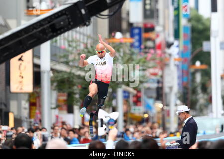 Atsushi Yamamoto, 10 octobre 2016 : La démonstration par les Japonais les athlètes de haut niveau ont été organisées pour promouvoir Tokyo 2020 Jeux Olympiques et Paralympiques de 2010 à Shibuya à Tokyo, Japon. © AFLO SPORT/Alamy Live News Banque D'Images