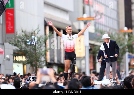 Atsushi Yamamoto, 10 octobre 2016 : La démonstration par les Japonais les athlètes de haut niveau ont été organisées pour promouvoir Tokyo 2020 Jeux Olympiques et Paralympiques de 2010 à Shibuya à Tokyo, Japon. © AFLO SPORT/Alamy Live News Banque D'Images