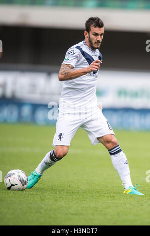 Vérone, Italie. 9 octobre, 2016. Edoardo Lancini (Brescia) Football/soccer : Italien 'Serie B' match entre Hellas Vérone 2-2 Brescia à Marc Antonio Bentegodi Stadium à Vérone, Italie . © Maurizio Borsari/AFLO/Alamy Live News Banque D'Images