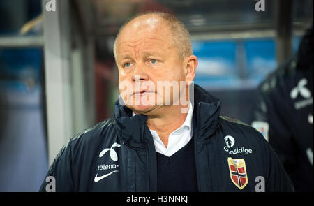 Oslo, Norvège. Oct 11, 2016. La Norvège, Oslo, 11 octobre 2016. Gestionnaire Per-Mathias Høgmo norvégienne (Per-Mathias Hogmo) vu au cours de la qualification de la Coupe du Monde entre la Norvège et la république de Saint-Marin à l'Ullevaal Stadion. Credit : Jan-Erik Eriksen/Alamy Live News Banque D'Images