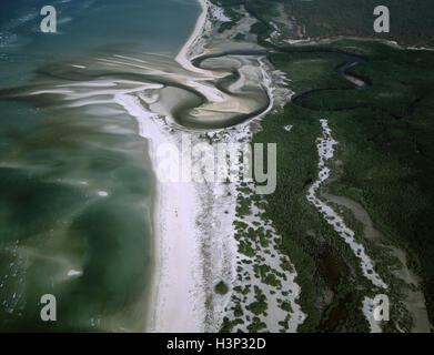 Boucaut Bay avec plage de sable et de mangroves, Banque D'Images