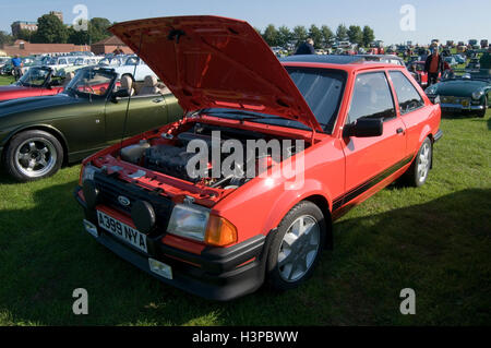 Ford ESCORT XR3 XR3i berline bicorps chaude 80s 1980s Banque D'Images