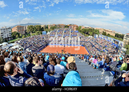 Barcelone - APR 26 : les spectateurs à l'ATP Open de Barcelone Banc Sabadell Conde de Godo tournoi. Banque D'Images