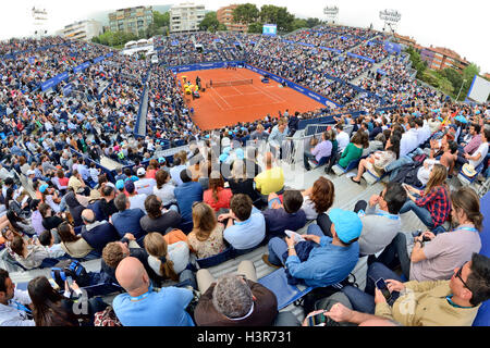 Barcelone - APR 26 : les spectateurs à l'ATP Open de Barcelone Banc Sabadell Conde de Godo tournoi. Banque D'Images