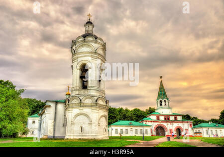 Clocher de l'Église de Saint-Georges à Kolomenskoye - Moscou Banque D'Images