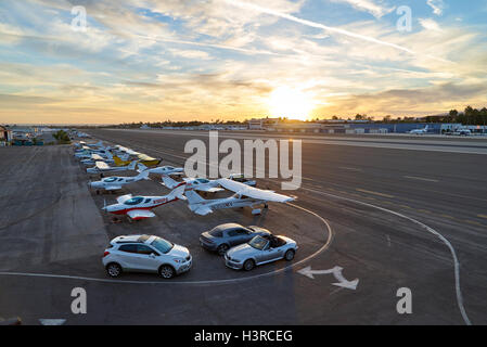 SANTA MONICA, Californie USA - oct 07, 2016 : les avions à l'aéroport Banque D'Images