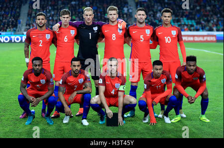 Kyle Walker de l'Angleterre (à l'arrière de gauche à droite), John Stones, Joe Hart, Eric Dier, Gary Cahill, Dele Alli, Danny Rose (à l'avant de gauche à droite), Theo Walcott , Jordan Henderson, Jesse Lingard et Daniel Sturridge posent pour une photo de groupe lors de la Coupe du Monde 2018 match de qualification à l'Stozice Stadium, Ljubljana. Banque D'Images