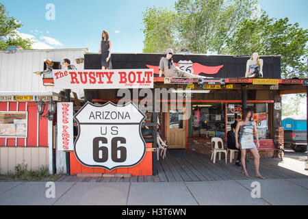 Magasin en bordure le long de la Route 66 dans la région de Hackberry Arizona USA Banque D'Images