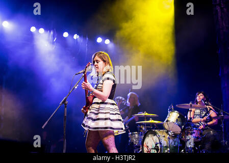 BARCELONA - 29 MAI : Sleater Kinney (band) effectue au Primavera Sound Festival 2015 le 29 mai 2015 à Barcelone, Espagne. Banque D'Images