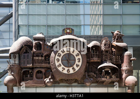 NI-TELE vraiment GRAND RÉVEIL, Réveil Steampunk par Hayao Miyazaki, la plus grande horloge animée dans le monde Banque D'Images