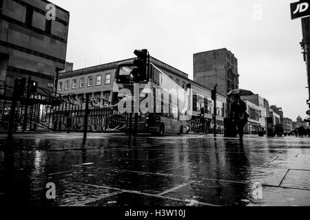 Street Photography, Film, l'heure de pointe, la ville, la circulation, Glasgow, Ecosse, Banque D'Images