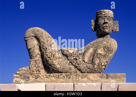 CHACMOOL STATUE MAYA YUCATAN QUINTANA ROO MEXIQUE Banque D'Images