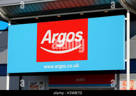 Magasin Argos sign, Harlow, Essex Banque D'Images