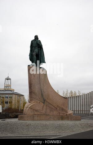 Statue de Leif Erikson (970-1020) un explorateur qui est considéré comme le premier Européen à la terre en Amérique du Nord. En date du 21e siècle Banque D'Images