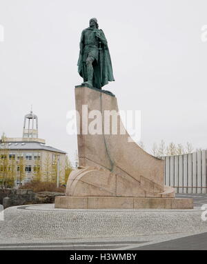 Statue de Leif Erikson (970-1020) un explorateur qui est considéré comme le premier Européen à la terre en Amérique du Nord. En date du 21e siècle Banque D'Images