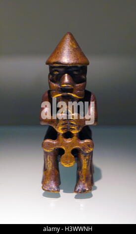 Figure en bois du dieu scandinave Thor, associé à tonnerre, les éclairs, les tempêtes, de chênes, de la force et de la protection de l'humanité. En date du 9e siècle Banque D'Images