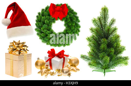 Collection Noël décorations décorations isolé sur fond blanc. Santa hat, cadeaux, noël, couronne, arbre de Noël Banque D'Images