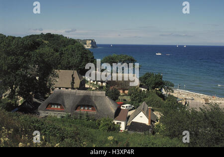 Allemagne, Bavière, Rügen, Vitt, village de pêcheurs, mer, côte, le cap Arkona, l'Allemagne de l'île, l'île de la Baltique, de la mer Baltique, plage, village, maisons, toit de chaume, vue nord, côte nord, point Lookout Banque D'Images