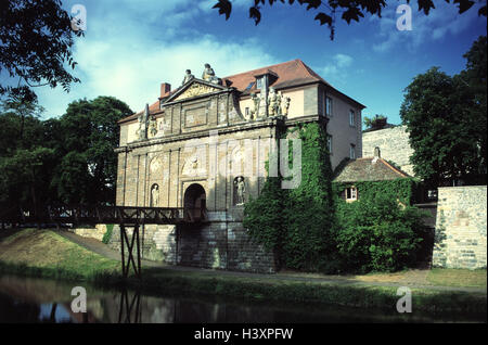 Allemagne, Bade-Wurtemberg, Forêt Noire, Brisach sur le Rhin, Rhin, objectif bridge, swan pond, Europe, Breisgau-Forêt Noire de haut niveau, Kaiserstuhl, structure, bâtiment, historiquement, l'architecture, de style architectural baroque, en 1670, la porte triomphale, m Banque D'Images