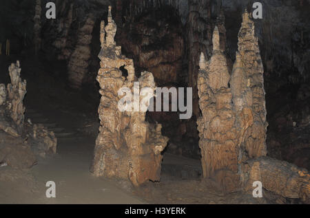 La République de Slovaquie, près de Kosice, Domica 'fosse' Jaskyna Domica, stalagmite, Europe, Slovaquie, Ostslowakei, Kaschau, calcaire cave, fosse, à stalactites, l'égouttement, pierre spavin lime, métro, l'endroit d'intérêt, la nature, la chose, formations, formation, la bile Banque D'Images