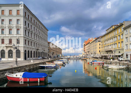 Le Grand Canal de Trieste Italie Banque D'Images