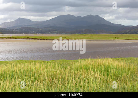 Ses montagnes de Snowdonia Afon Glaslyn, Parc National de Snowdonia, Gwynedd, au nord du Pays de Galles, Royaume-Uni Banque D'Images