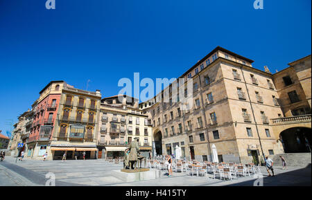 Plaza del Poeta Iglesias à côté de la Plaza Mayor dans le centre de Salamanque, Espagne Banque D'Images