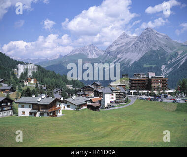 La Suisse, dans le canton de Graubünden, Arosa, vue locale, Inner-Arosa, Europe, région Schanfigg, place, santé resort, sports d'hiver place, maisons, hôtels, la saison, l'été, village de vacances, station thermale d'antenne, Alpes, reste, montagnes, montagnes Banque D'Images