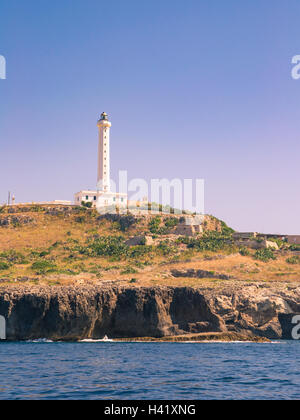 Le livre blanc phare de Santa Maria di Leuca, Italie Banque D'Images