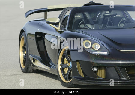 Porsche Gemballa GT "mirage", noir, vue de face Vue de côté, gondolé Banque D'Images