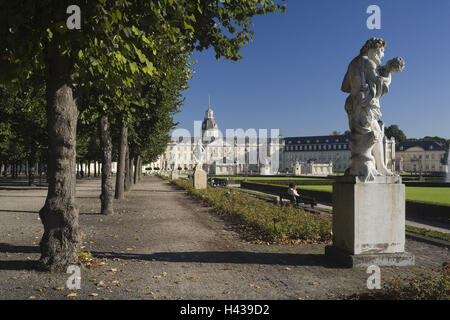 Allemagne, Bade-Wurtemberg, Karlsruhe, verrouiller, jardin, statue, Banque D'Images