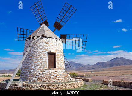 Ancien moulin à vent, le Molino de Tefía, Tefia, Fuerteventura, Îles Canaries, Espagne Banque D'Images