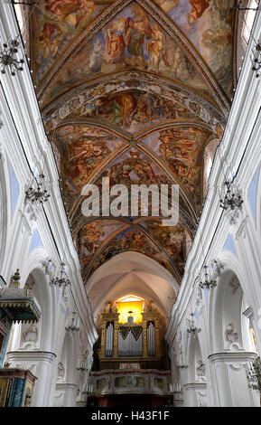 Vault avec plafond cathédrale, orgue de San Bartolomeo, ville de Lipari, Lipari, iles Eoliennes, Sicile, Italie Banque D'Images