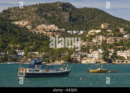 Espagne, Majorque, port d'Andratx, Badia de Andratx, côte, l'hiver, les îles Baléares, Îles Baléares, l'île région côtière, paysages côtiers, la mer Méditerranée, le village de vacances, maisons, maisons, bateaux de pêche, destination, tourisme, Banque D'Images